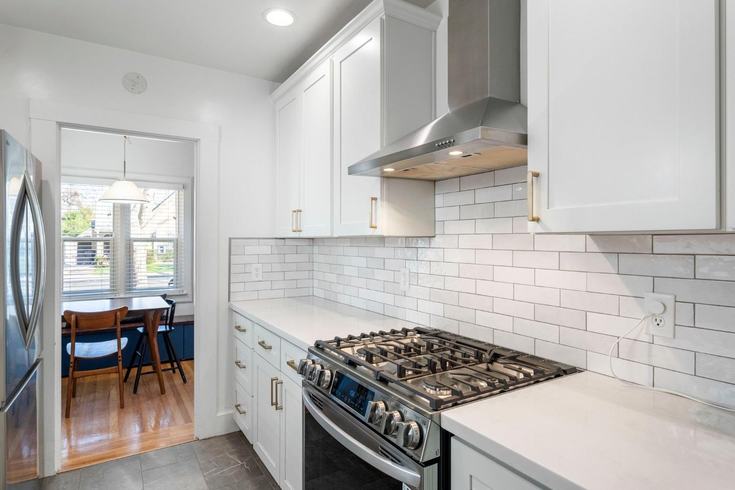 Highland Avenue, Sacramento, CA, 95818-3518