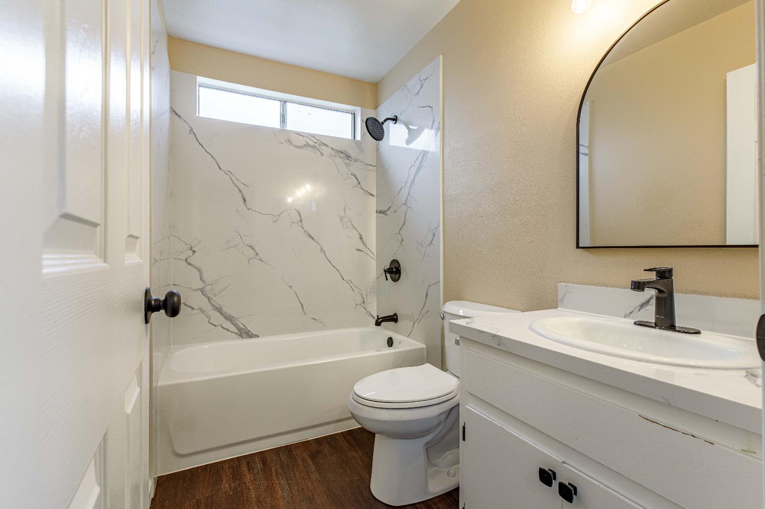 Detail Gallery Image 15 of 33 For 1349 Ghia Way, Manteca,  CA 95337 - 3 Beds | 2 Baths