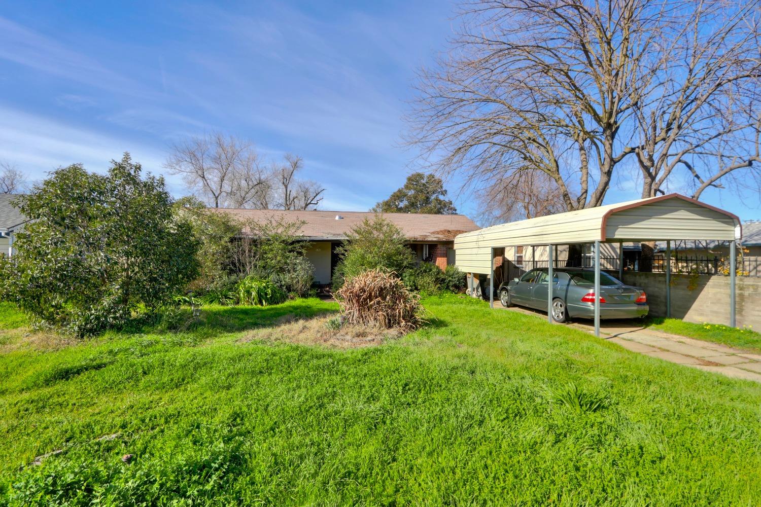 Detail Gallery Image 1 of 1 For 2931 Wright St, Sacramento,  CA 95821 - 3 Beds | 1 Baths