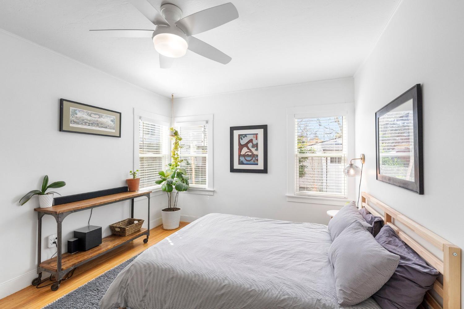 Highland Avenue, Sacramento, CA, 95818-3518