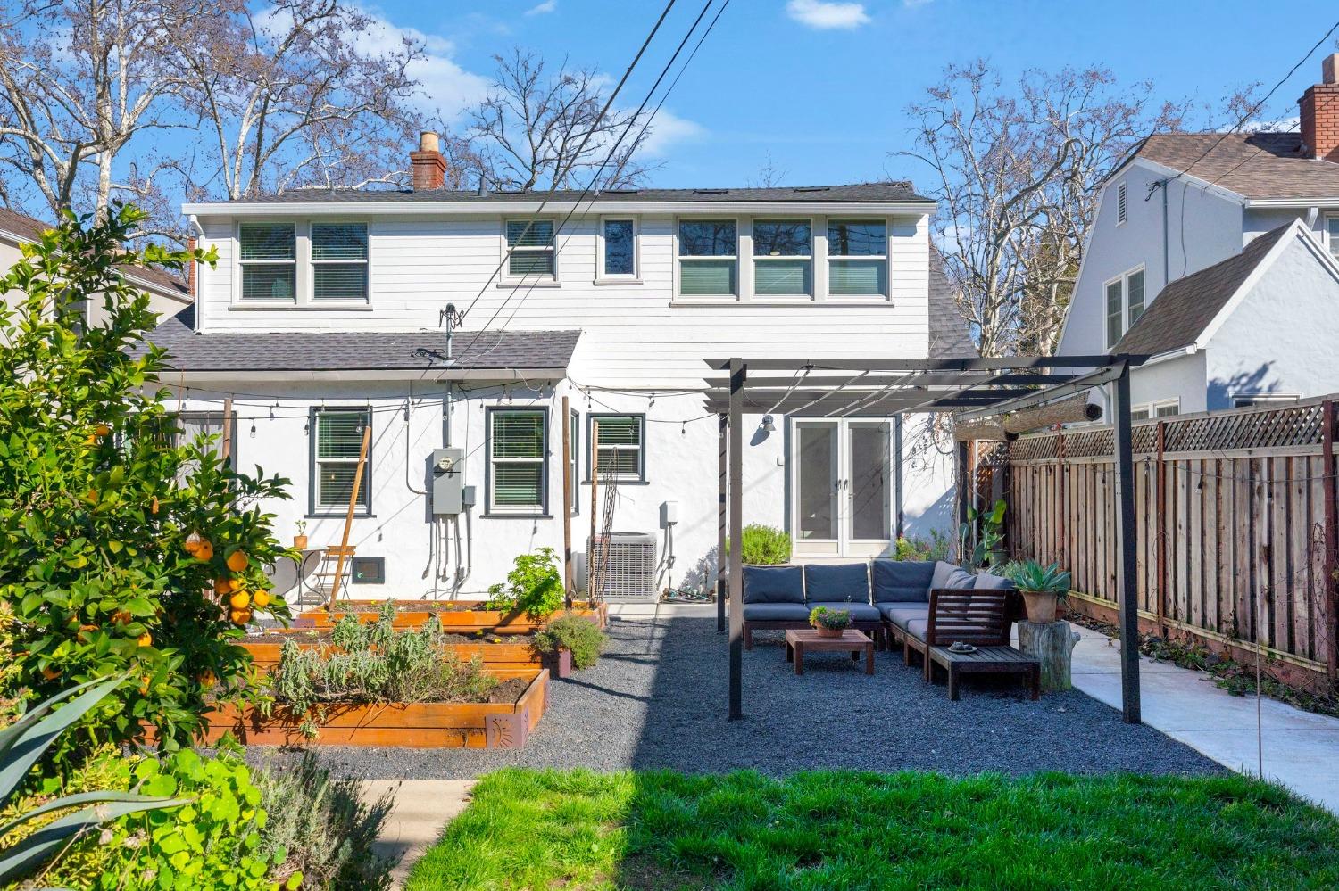 Highland Avenue, Sacramento, CA, 95818-3518