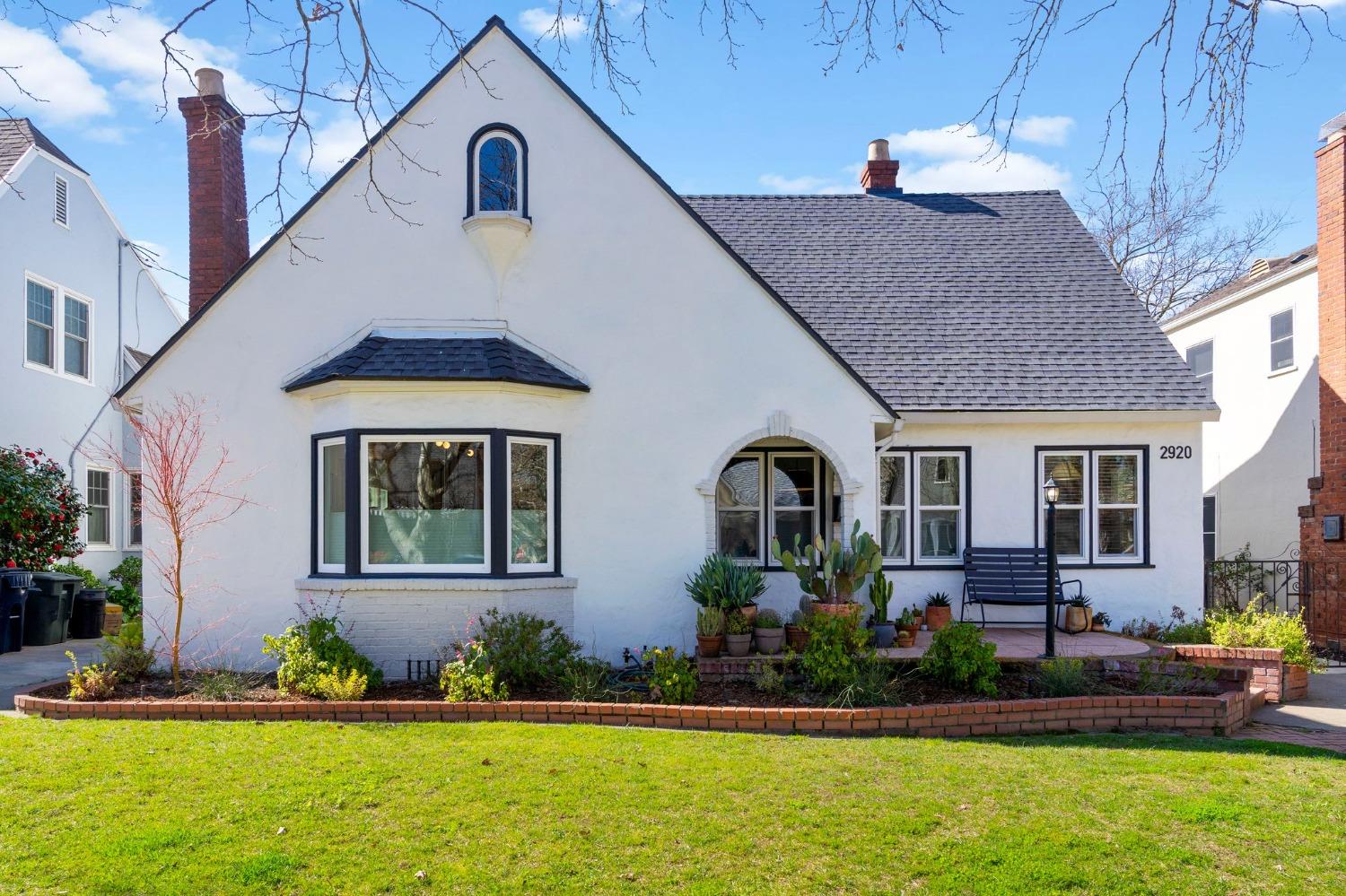 Highland Avenue, Sacramento, CA, 95818-3518