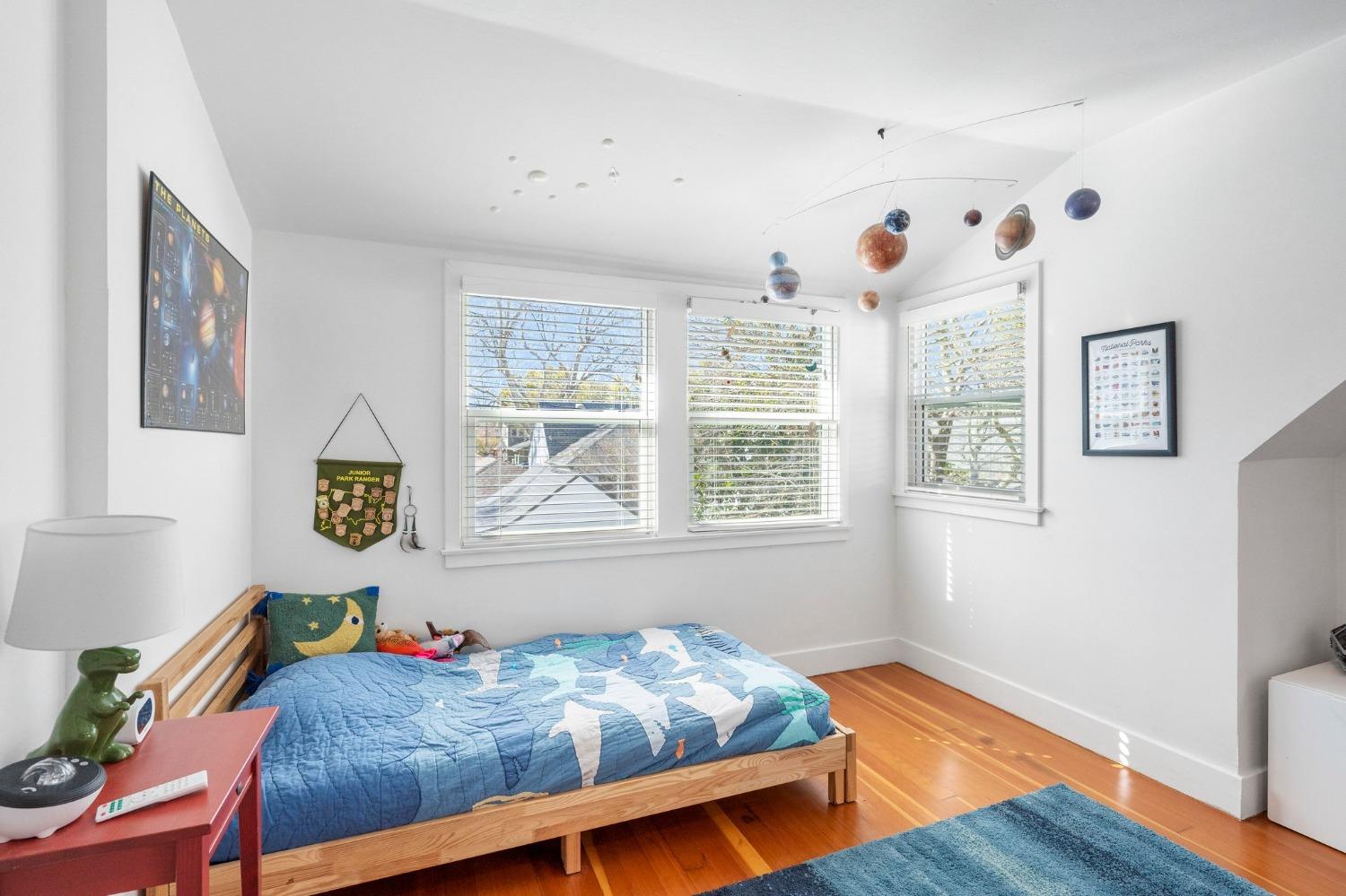 Highland Avenue, Sacramento, CA, 95818-3518