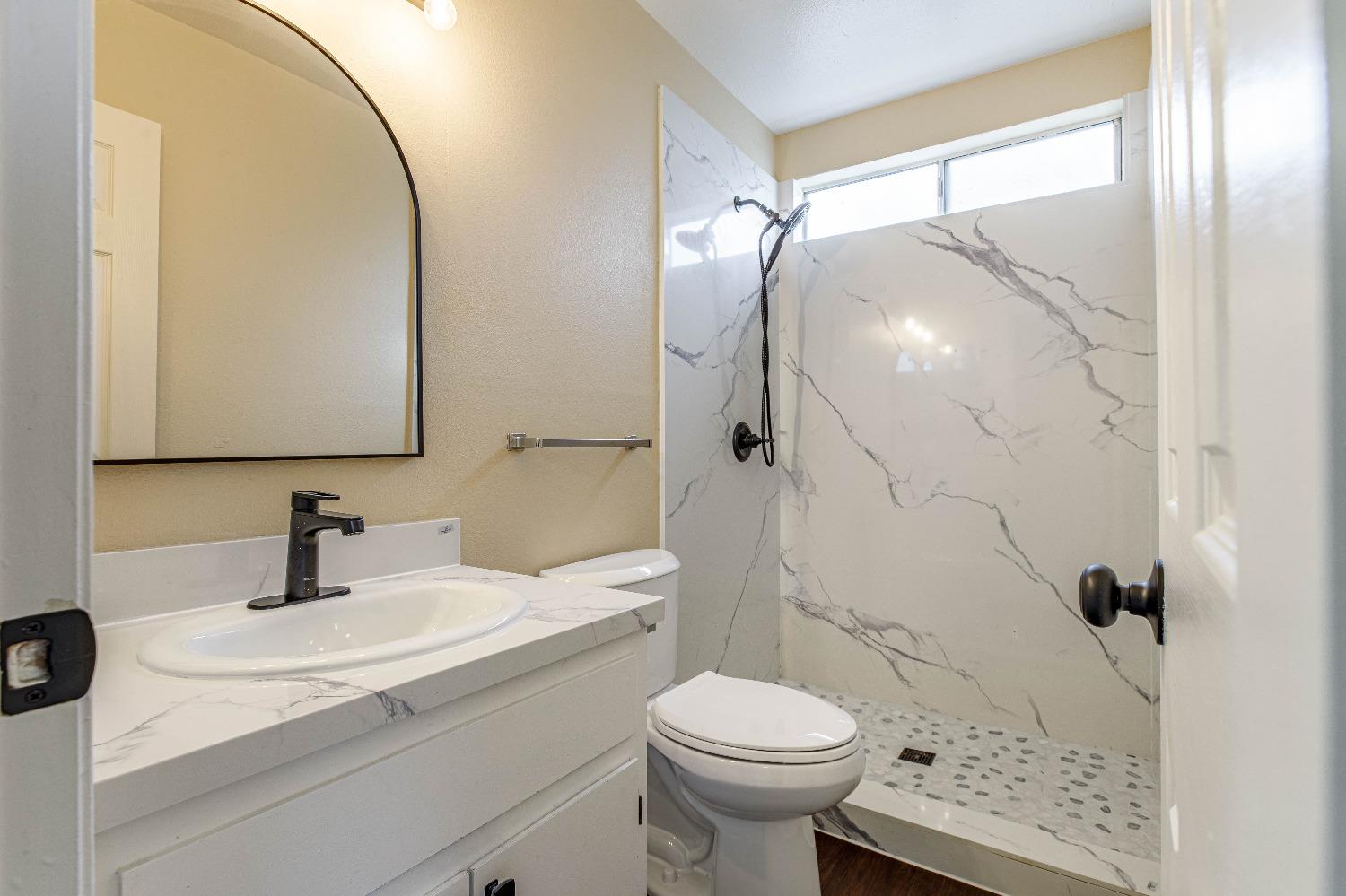 Detail Gallery Image 22 of 33 For 1349 Ghia Way, Manteca,  CA 95337 - 3 Beds | 2 Baths