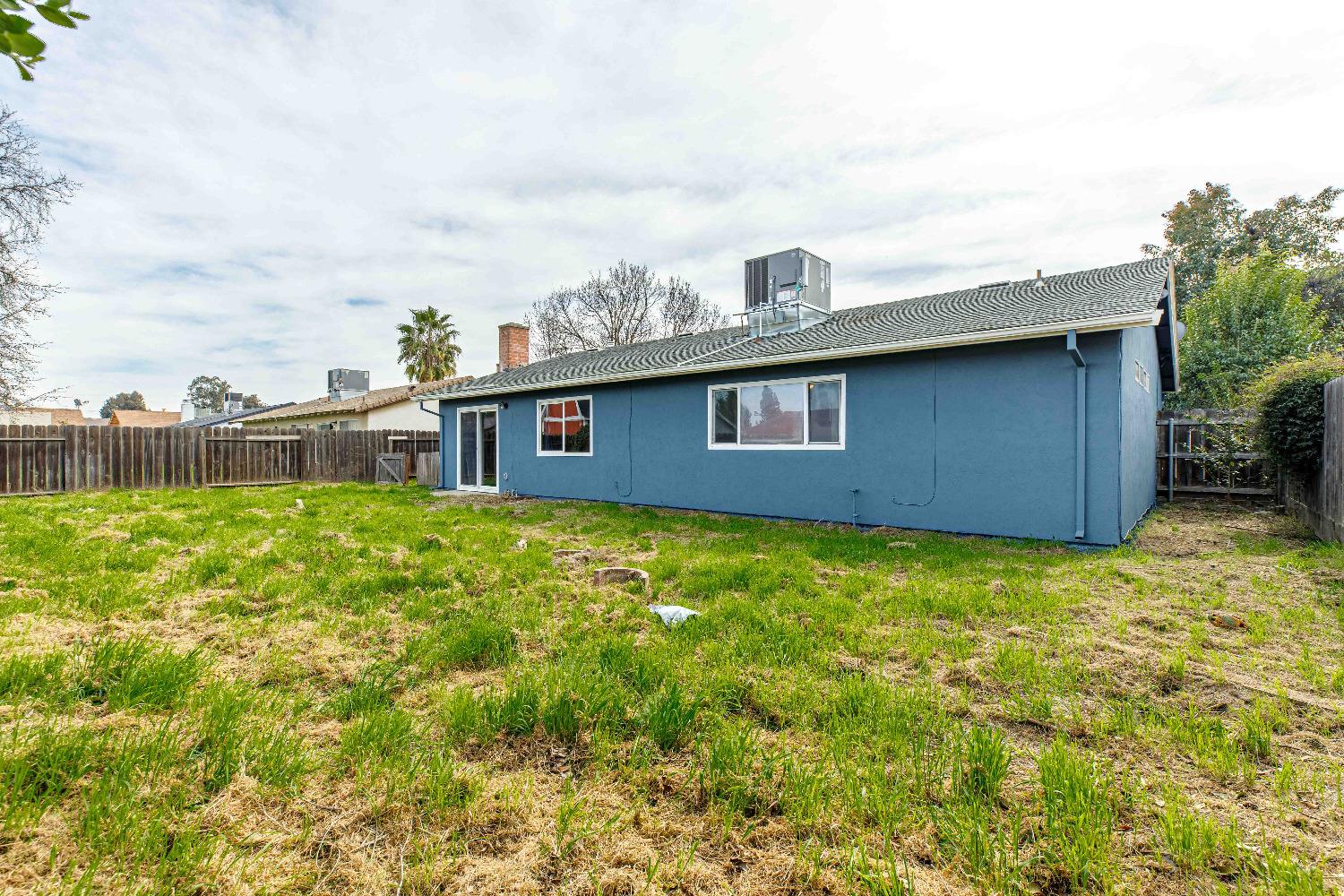 Detail Gallery Image 27 of 33 For 1349 Ghia Way, Manteca,  CA 95337 - 3 Beds | 2 Baths