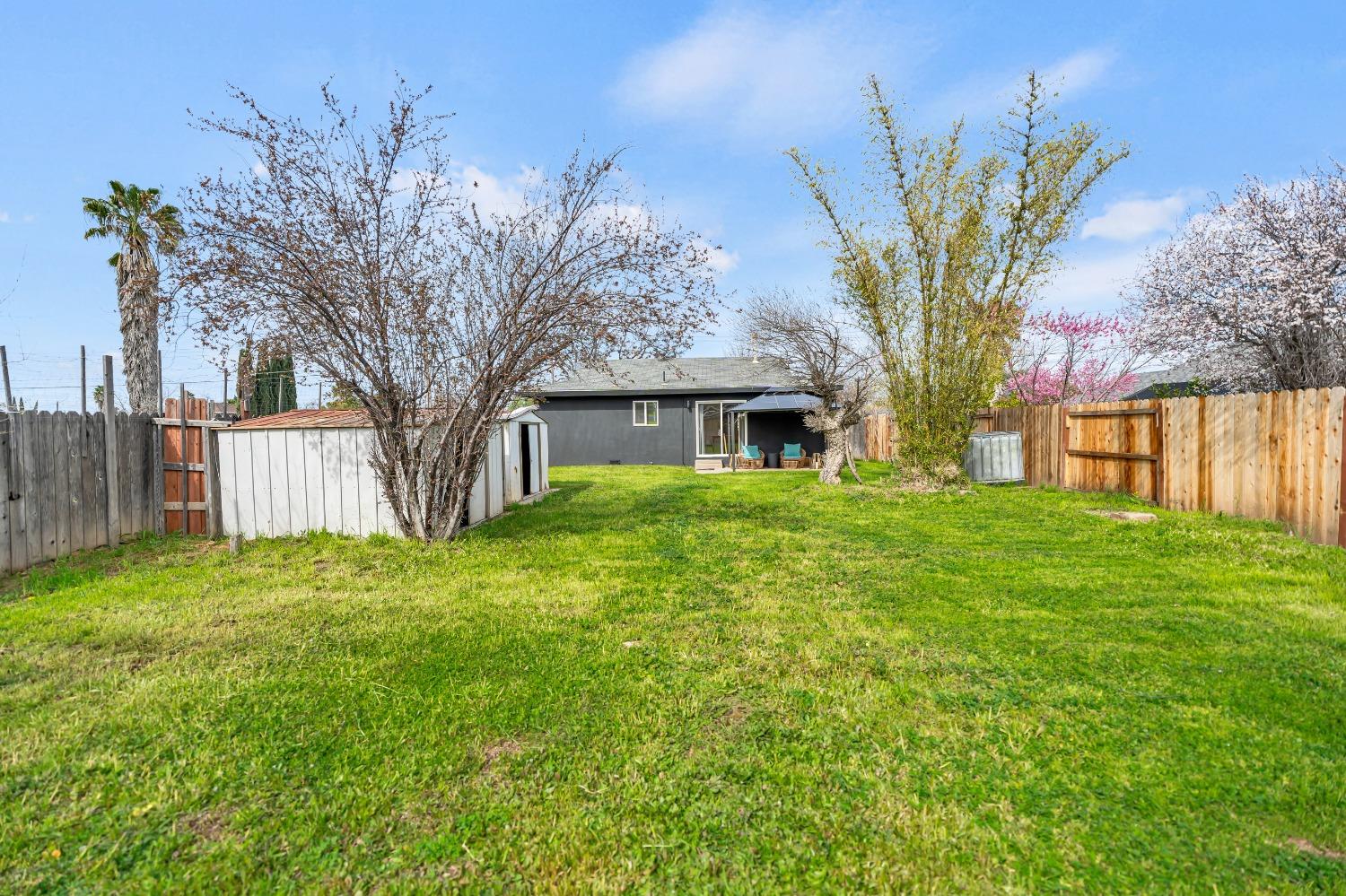 South, Sacramento, California image 32