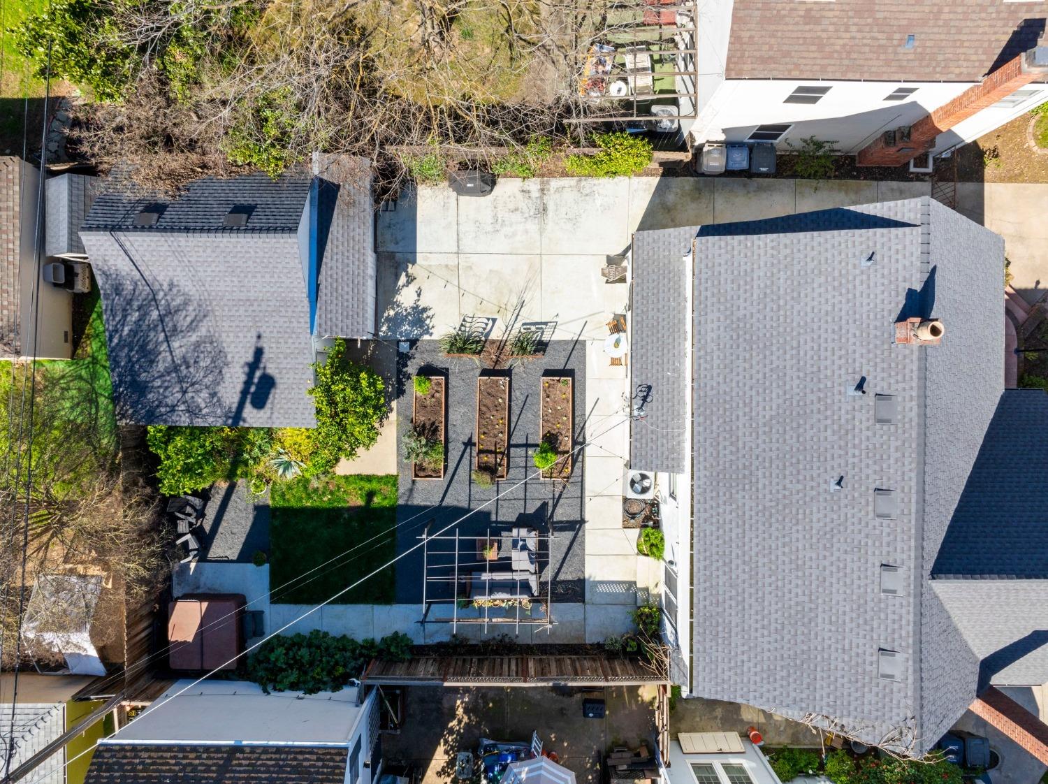 Highland Avenue, Sacramento, CA, 95818-3518