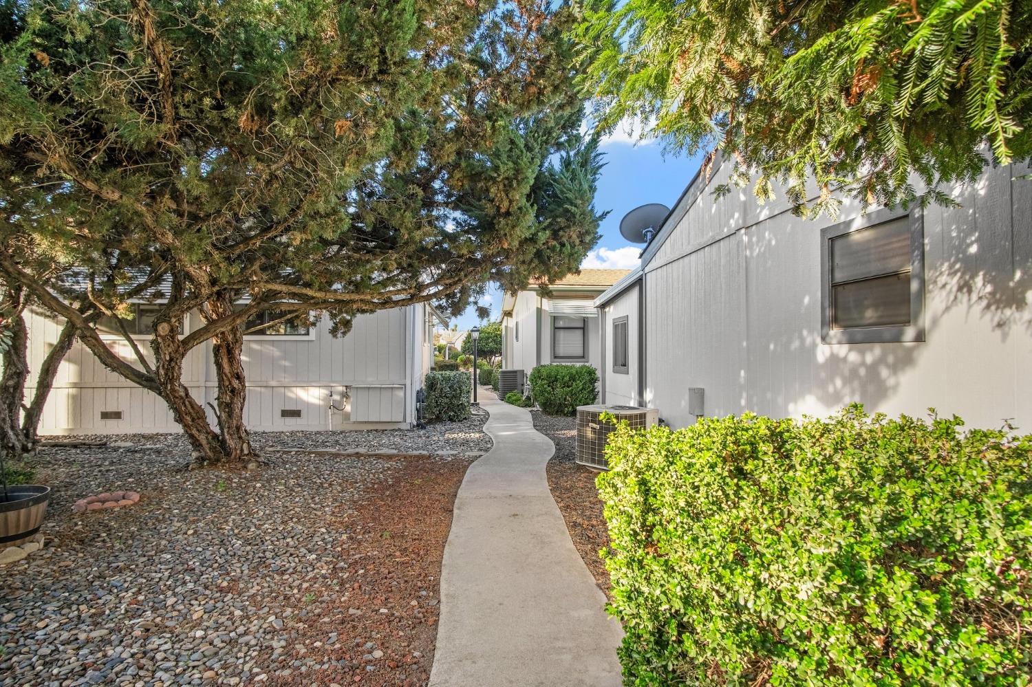 Detail Gallery Image 5 of 28 For 1500 Held Dr 103, Modesto,  CA 95355 - 2 Beds | 2 Baths