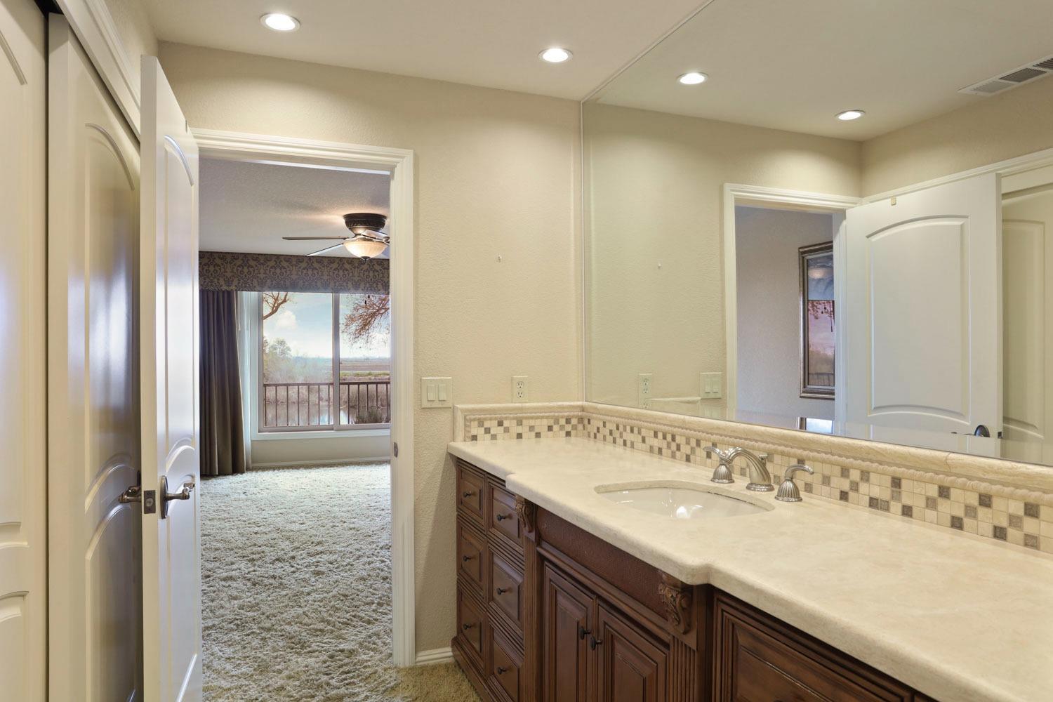 Detail Gallery Image 34 of 94 For 6669 Embarcadero Dr #10,  Stockton,  CA 95219 - 2 Beds | 2 Baths