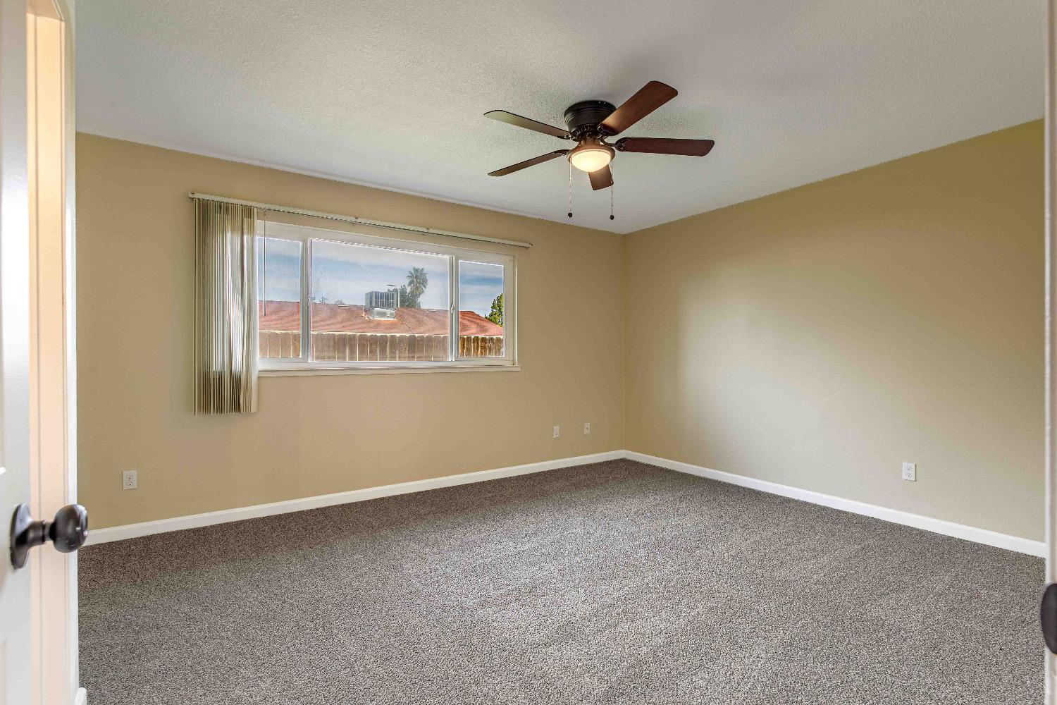 Detail Gallery Image 20 of 33 For 1349 Ghia Way, Manteca,  CA 95337 - 3 Beds | 2 Baths