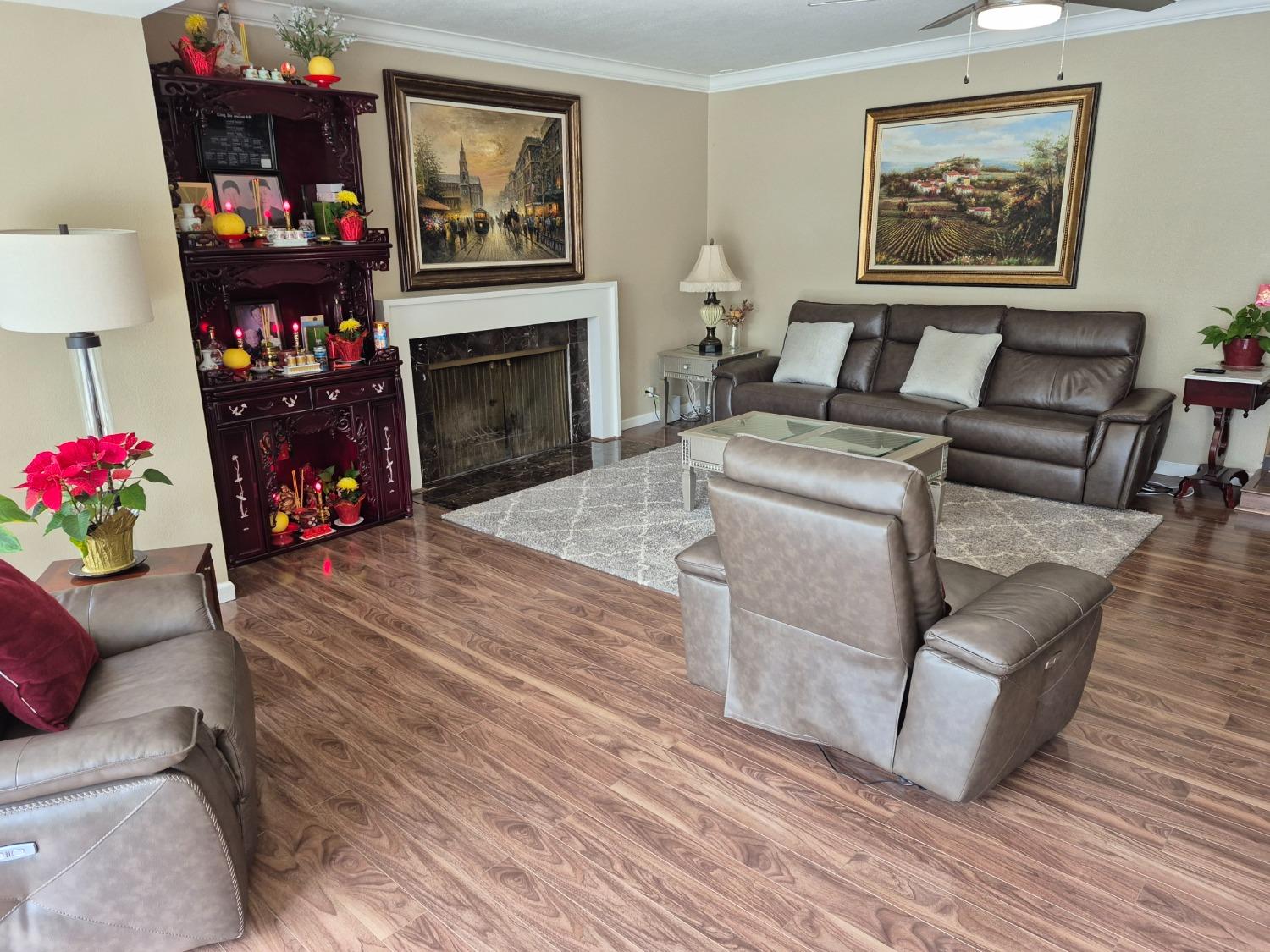 Detail Gallery Image 5 of 43 For 2140 Pennington Ct, Stockton,  CA 95207 - 4 Beds | 3 Baths