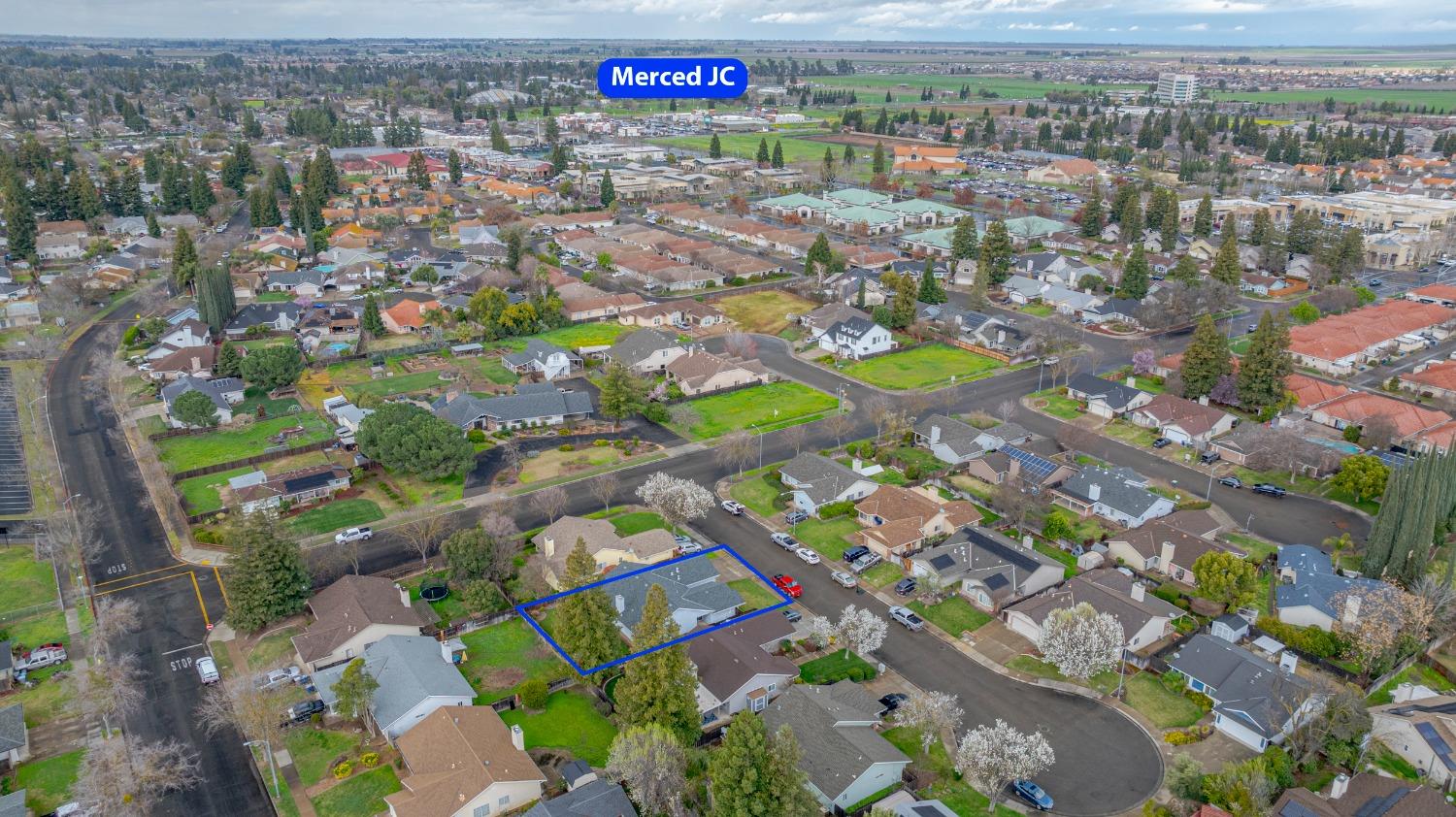 Deerfield Court, Merced, California image 9