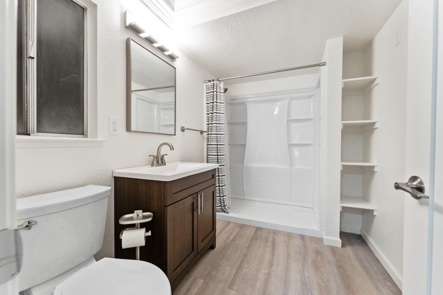 Detail Gallery Image 76 of 98 For 791 N Circle Dr, Diamond Springs,  CA 95619 - 6 Beds | 4/2 Baths
