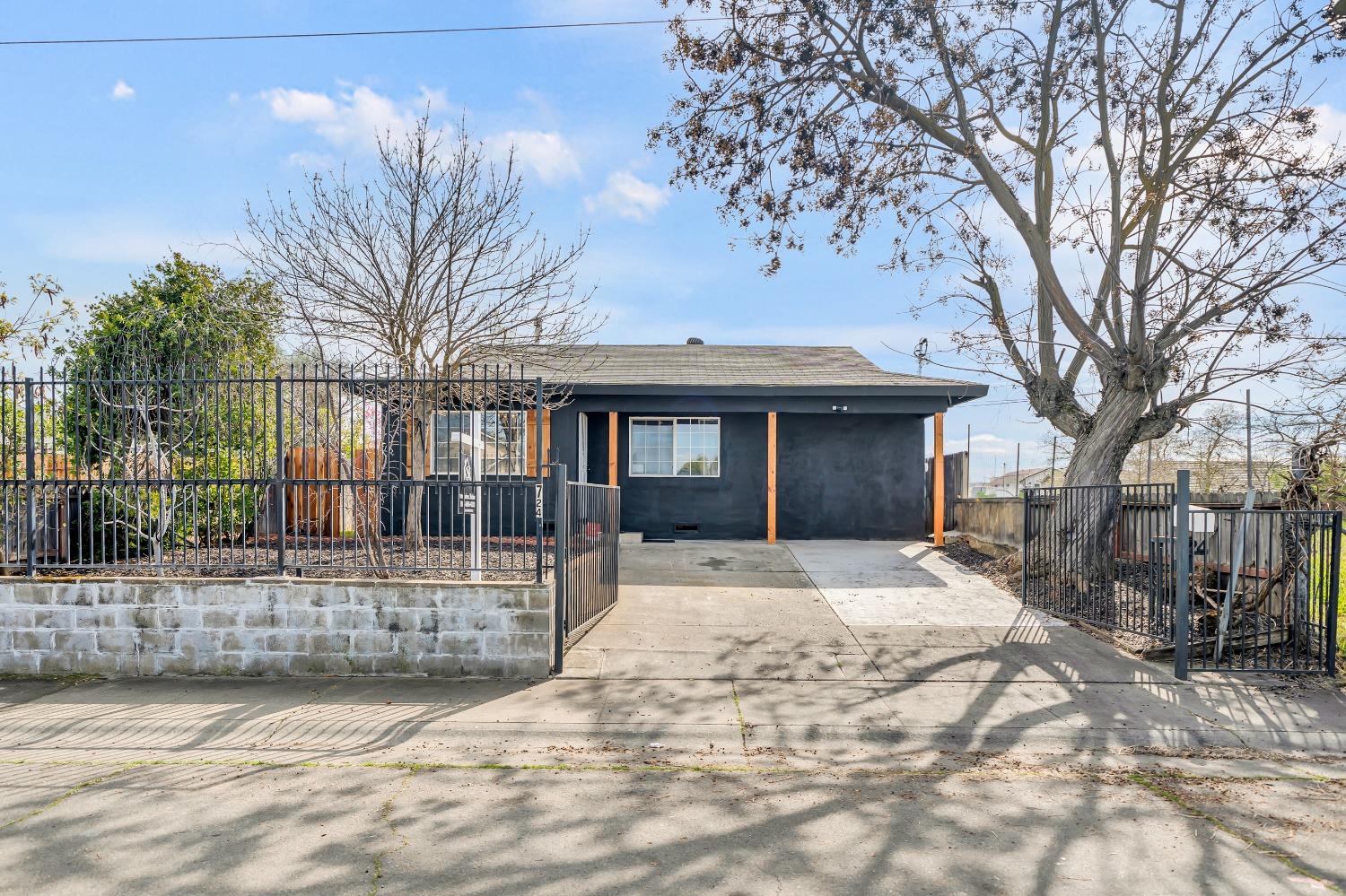 South, Sacramento, California image 8