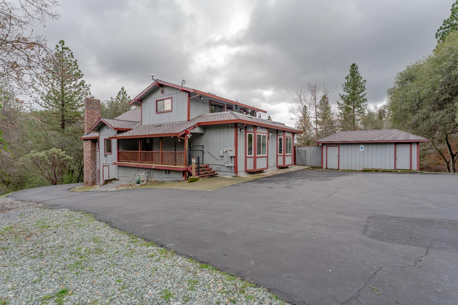Detail Gallery Image 13 of 98 For 791 N Circle Dr, Diamond Springs,  CA 95619 - 6 Beds | 4/2 Baths
