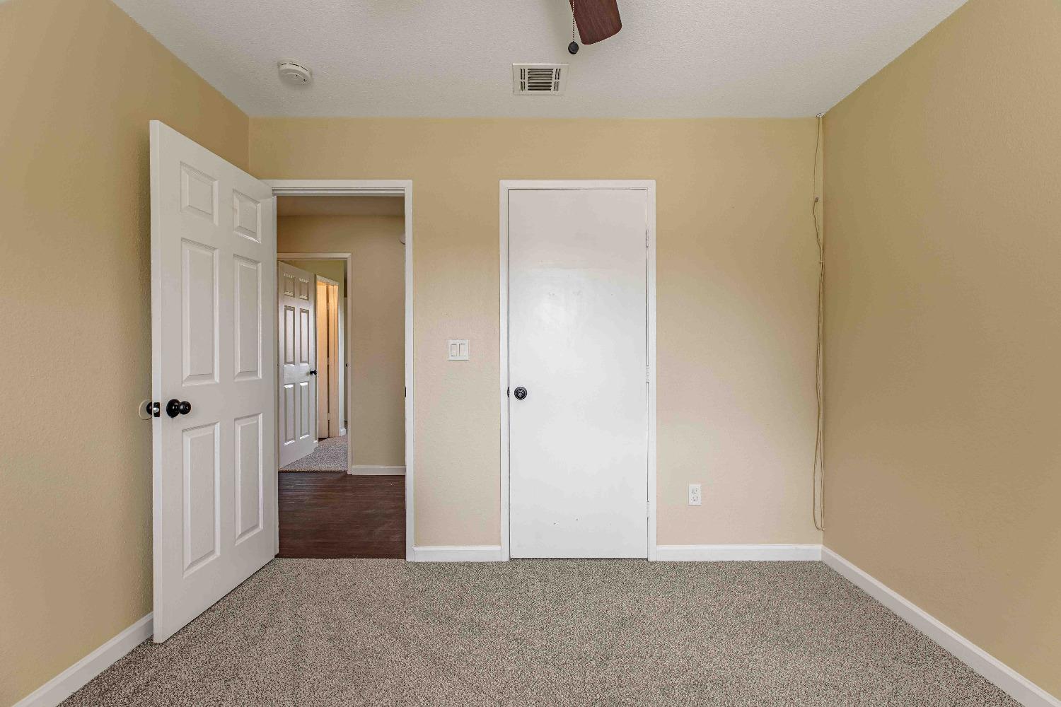 Detail Gallery Image 14 of 33 For 1349 Ghia Way, Manteca,  CA 95337 - 3 Beds | 2 Baths