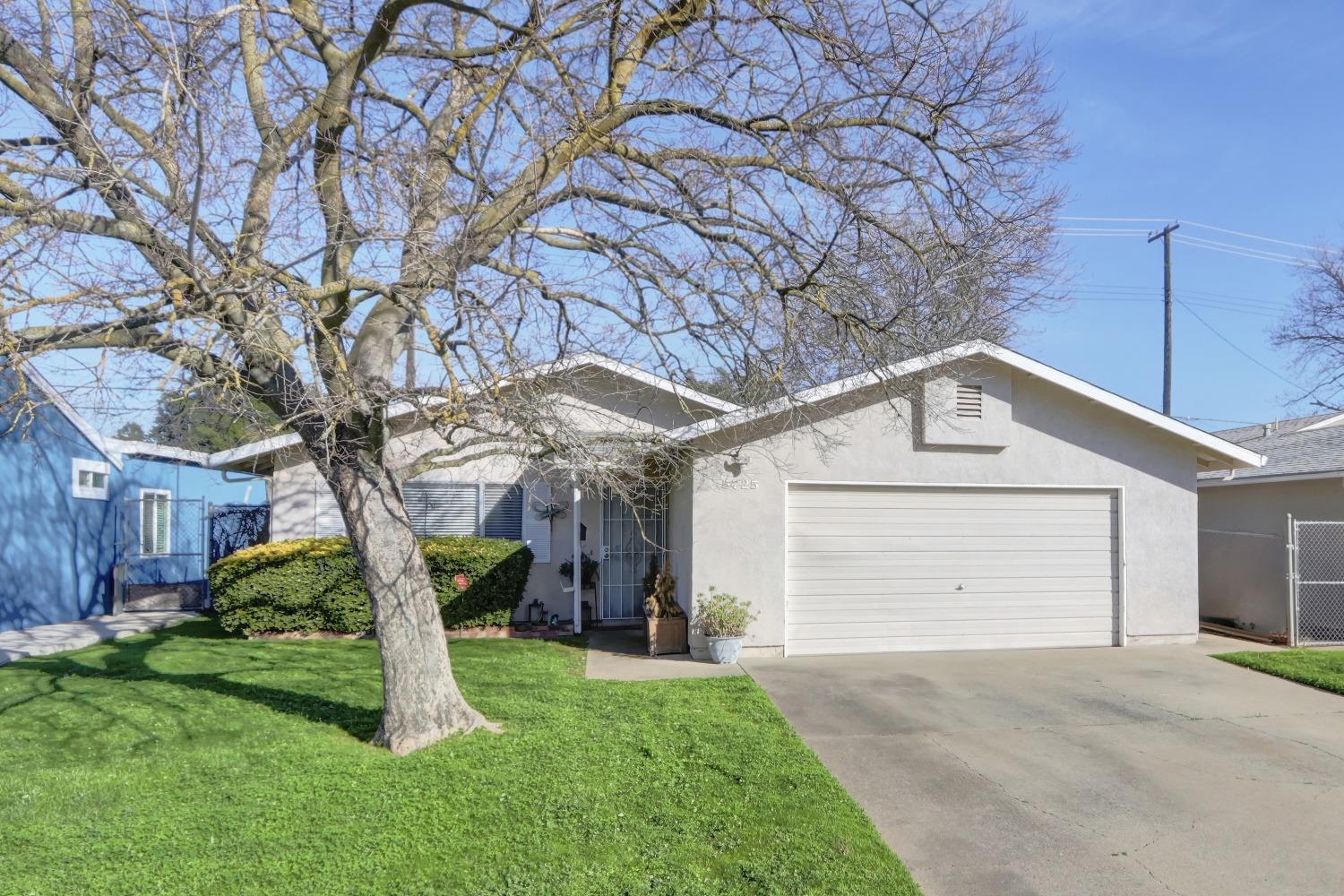 Detail Gallery Image 1 of 1 For 5725 64th St, Sacramento,  CA 95824 - 3 Beds | 2 Baths