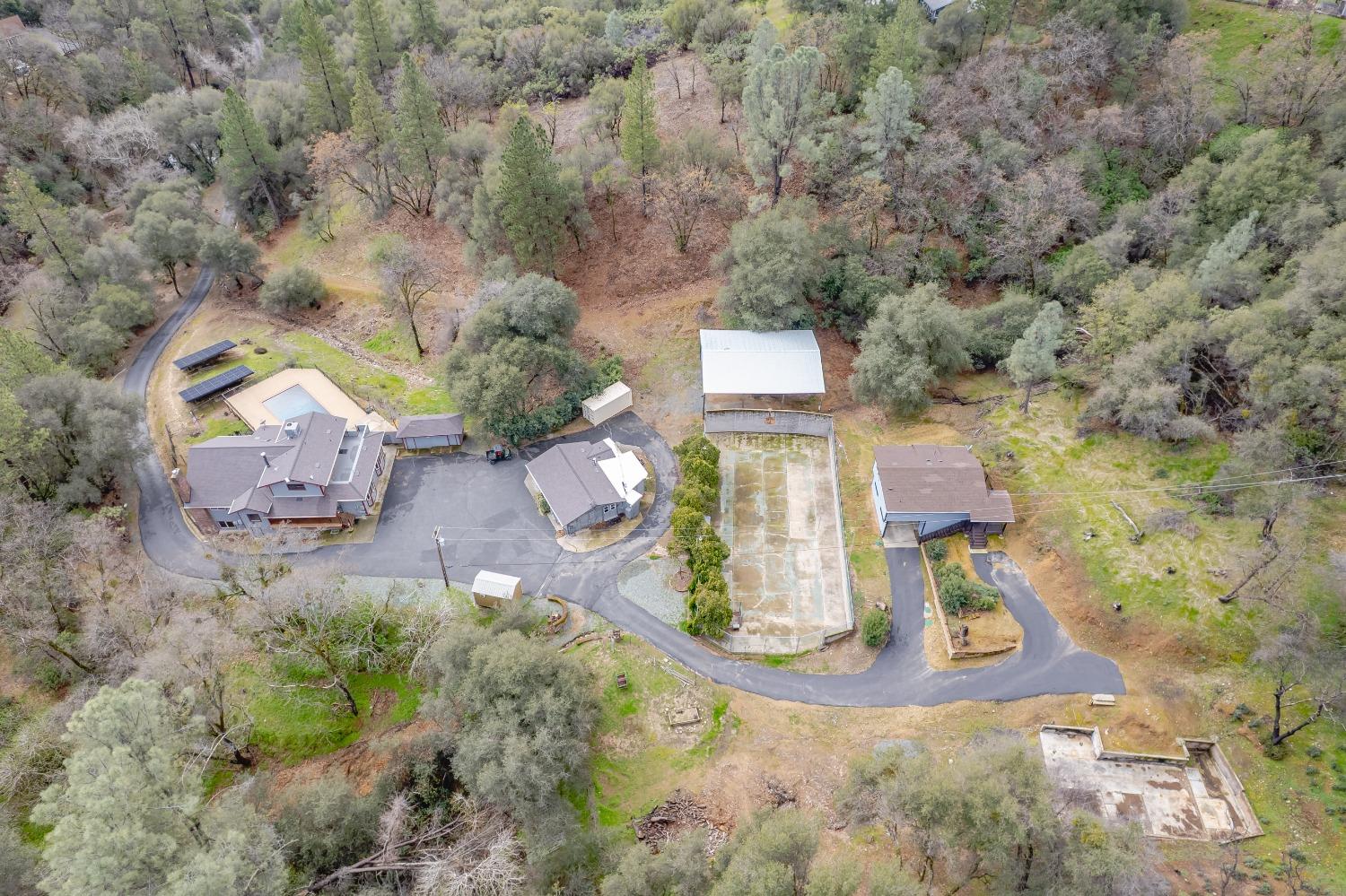 Detail Gallery Image 9 of 98 For 791 N Circle Dr, Diamond Springs,  CA 95619 - 6 Beds | 4/2 Baths