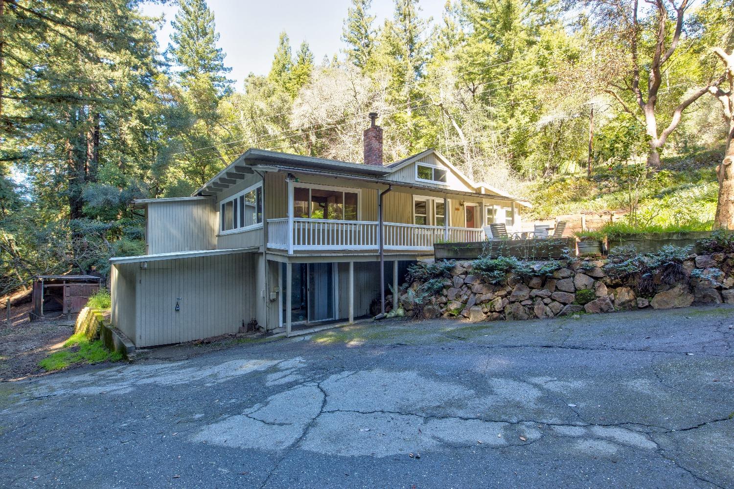 Detail Gallery Image 2 of 73 For 505 Glenwood Cutoff, Scotts Valley,  CA 95066 - 4 Beds | 2 Baths