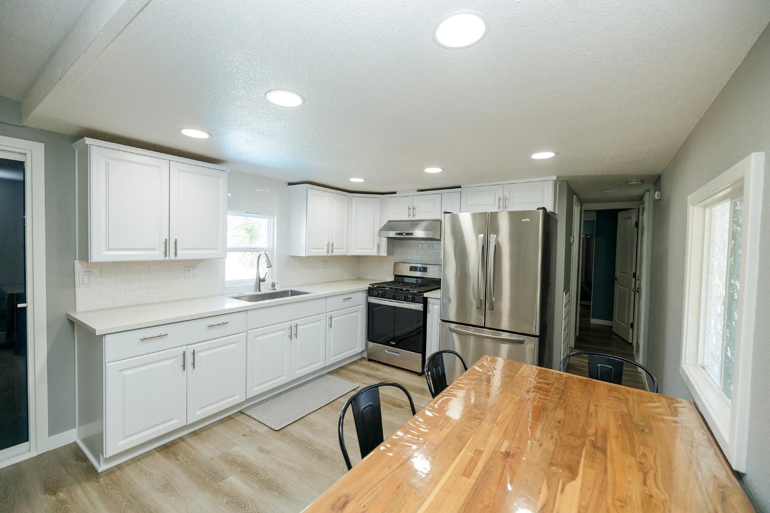 Detail Gallery Image 4 of 16 For 4837 Faith Home 118, Ceres,  CA 95307 - 2 Beds | 2 Baths