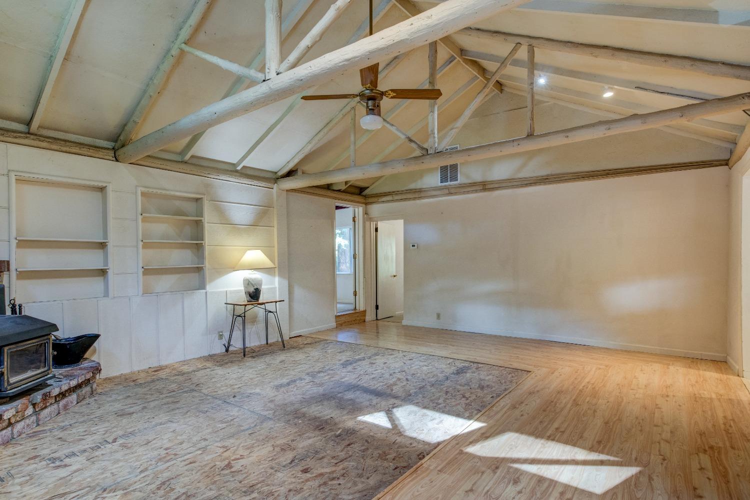 Detail Gallery Image 10 of 73 For 505 Glenwood Cutoff, Scotts Valley,  CA 95066 - 4 Beds | 2 Baths