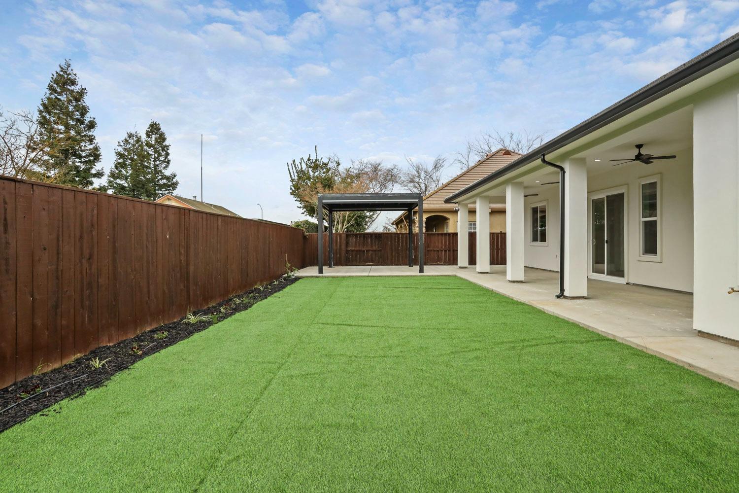 Detail Gallery Image 57 of 58 For 2442 Vintage Oaks Ct, Lodi,  CA 95242 - 4 Beds | 3/1 Baths