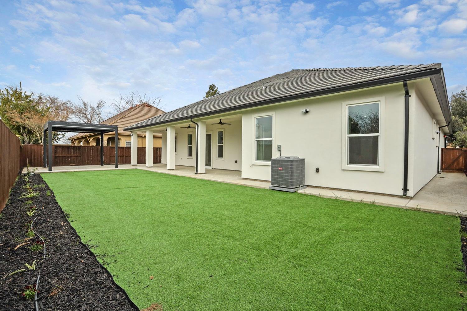 Detail Gallery Image 56 of 58 For 2442 Vintage Oaks Ct, Lodi,  CA 95242 - 4 Beds | 3/1 Baths