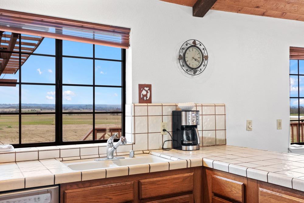 Detail Gallery Image 22 of 70 For 18664 Forest Home Rd, Plymouth,  CA 95669 - 3 Beds | 2/1 Baths