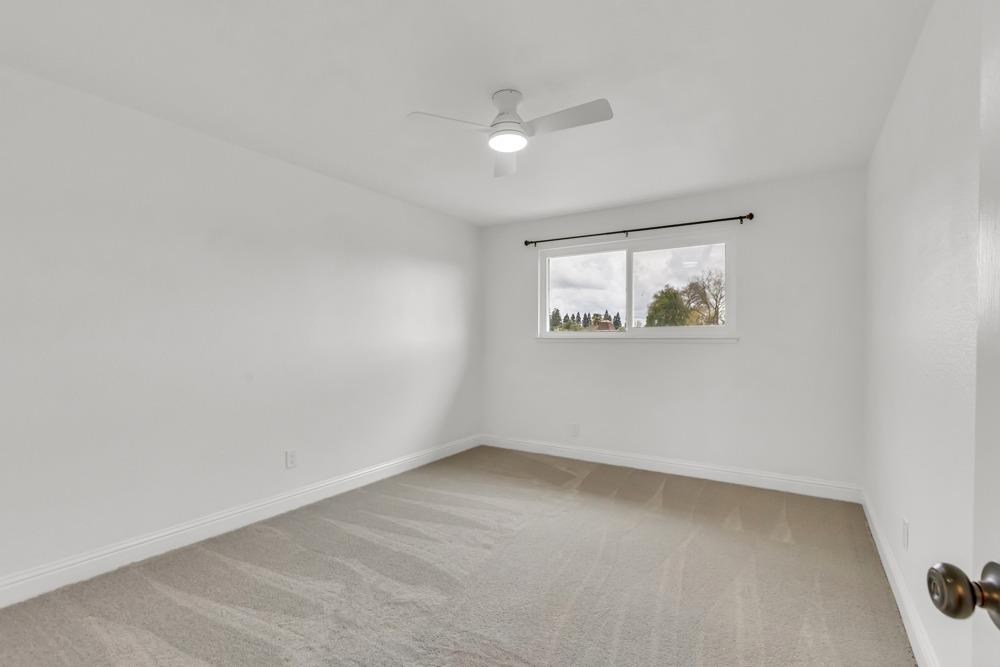 Detail Gallery Image 32 of 45 For 1225 58th Ave, Sacramento,  CA 95831 - 3 Beds | 2 Baths