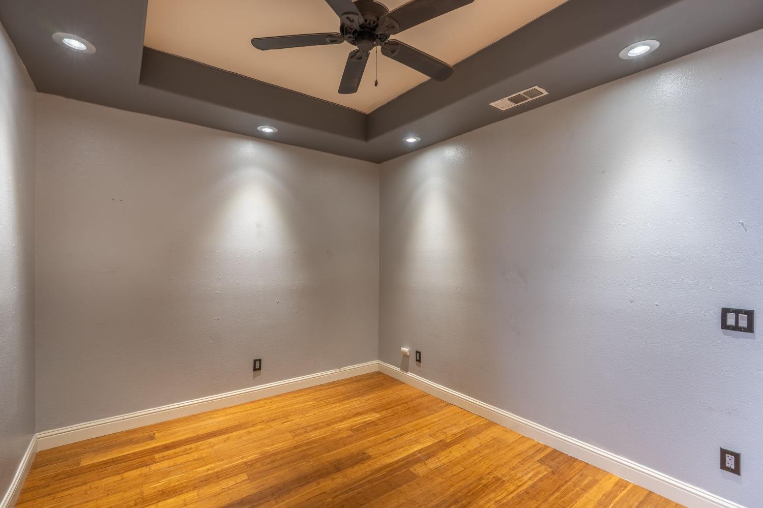 Detail Gallery Image 7 of 32 For 4609 via Giardiano, Modesto,  CA 95357 - 3 Beds | 2 Baths