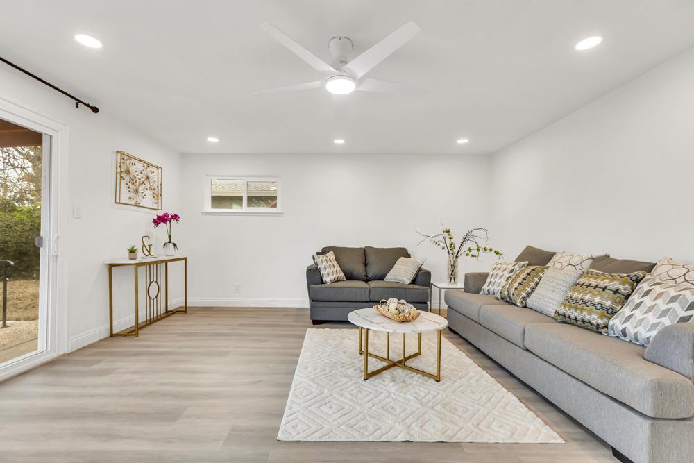 Detail Gallery Image 16 of 45 For 1225 58th Ave, Sacramento,  CA 95831 - 3 Beds | 2 Baths