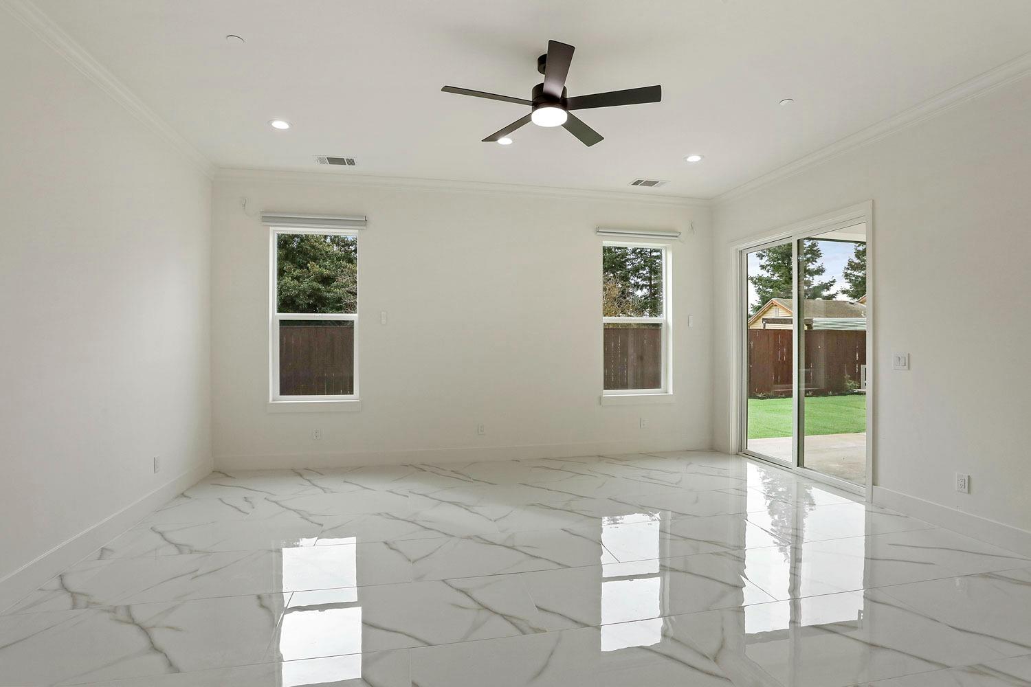Detail Gallery Image 48 of 58 For 2442 Vintage Oaks Ct, Lodi,  CA 95242 - 4 Beds | 3/1 Baths