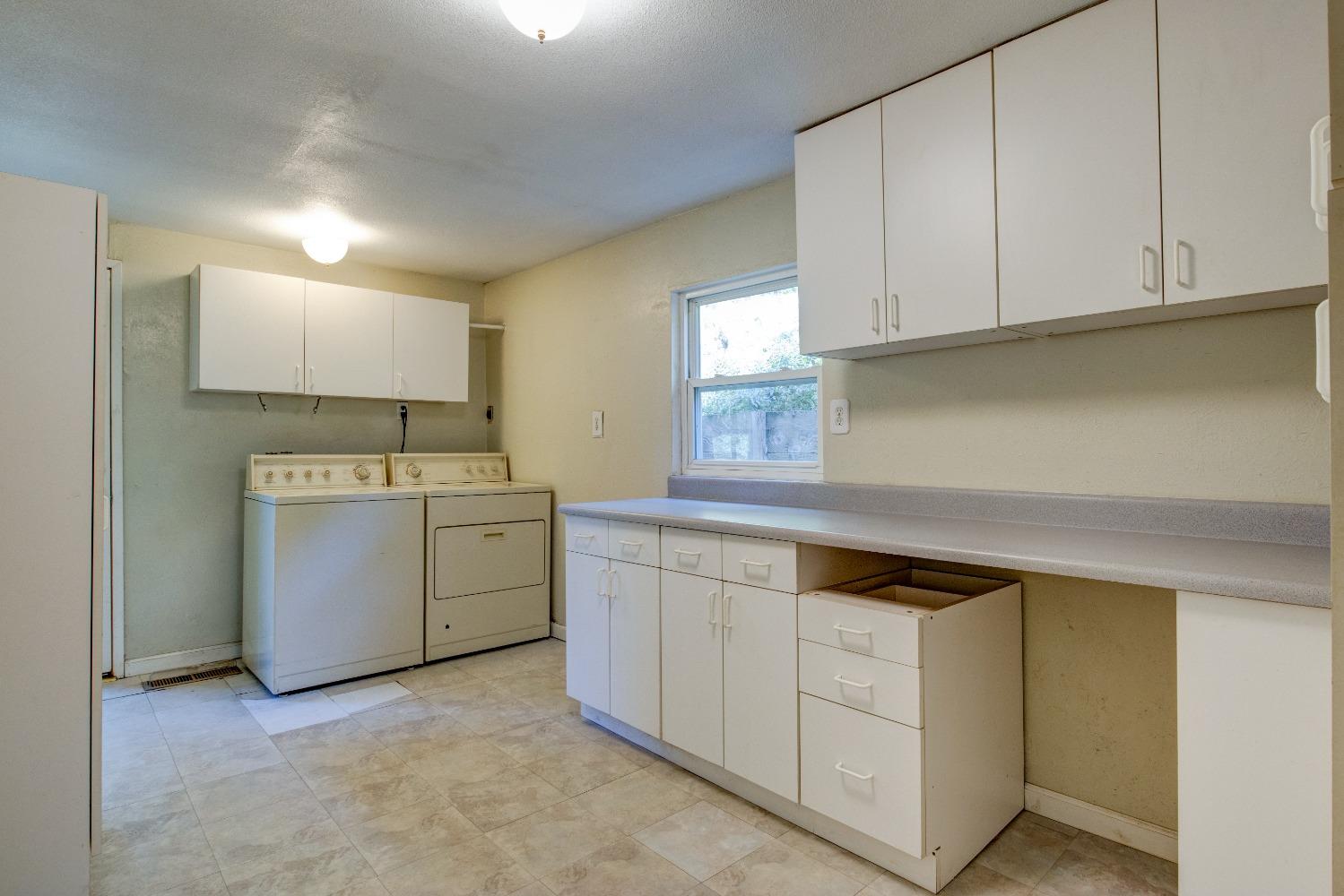 Detail Gallery Image 19 of 73 For 505 Glenwood Cutoff, Scotts Valley,  CA 95066 - 4 Beds | 2 Baths