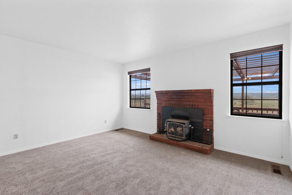 Detail Gallery Image 11 of 70 For 18664 Forest Home Rd, Plymouth,  CA 95669 - 3 Beds | 2/1 Baths