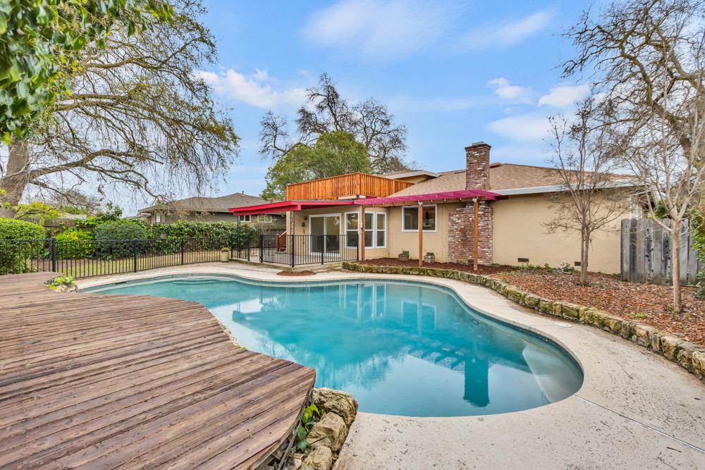 Detail Gallery Image 40 of 45 For 1225 58th Ave, Sacramento,  CA 95831 - 3 Beds | 2 Baths