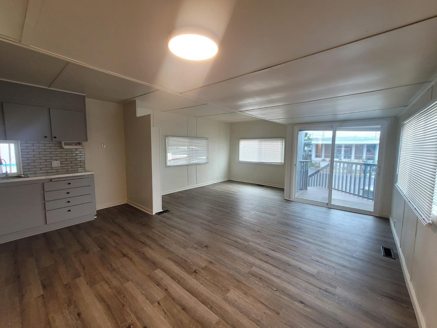 Detail Gallery Image 9 of 14 For 98 Rancho Grande, Atwater,  CA 95301 - 2 Beds | 1 Baths