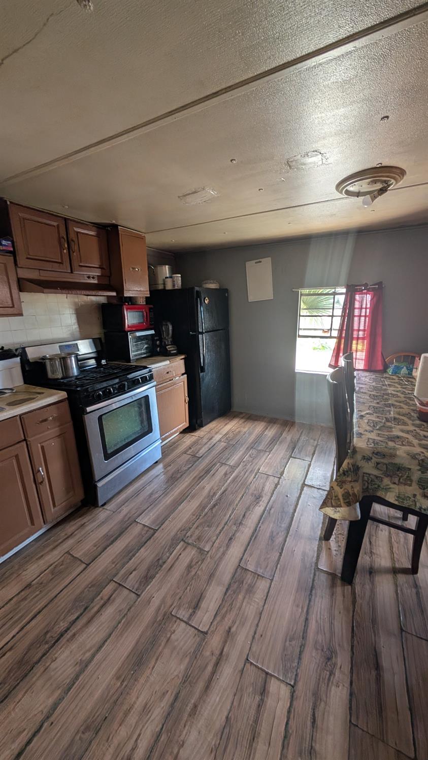 Detail Gallery Image 6 of 23 For 1900 Ashby Rd 2, Merced,  CA 95348 - 2 Beds | 1 Baths