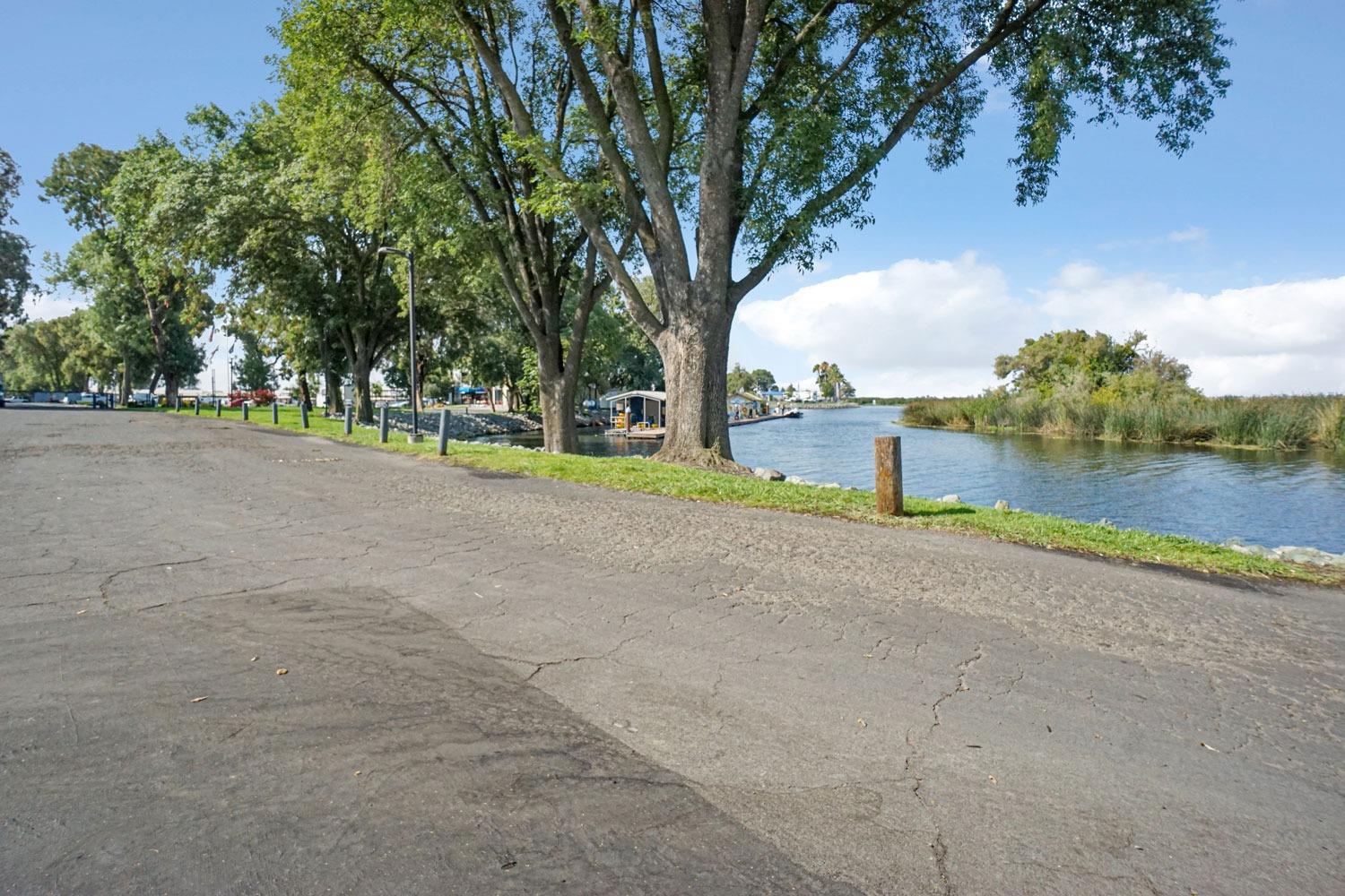 Detail Gallery Image 75 of 94 For 6669 Embarcadero Dr #10,  Stockton,  CA 95219 - 2 Beds | 2 Baths
