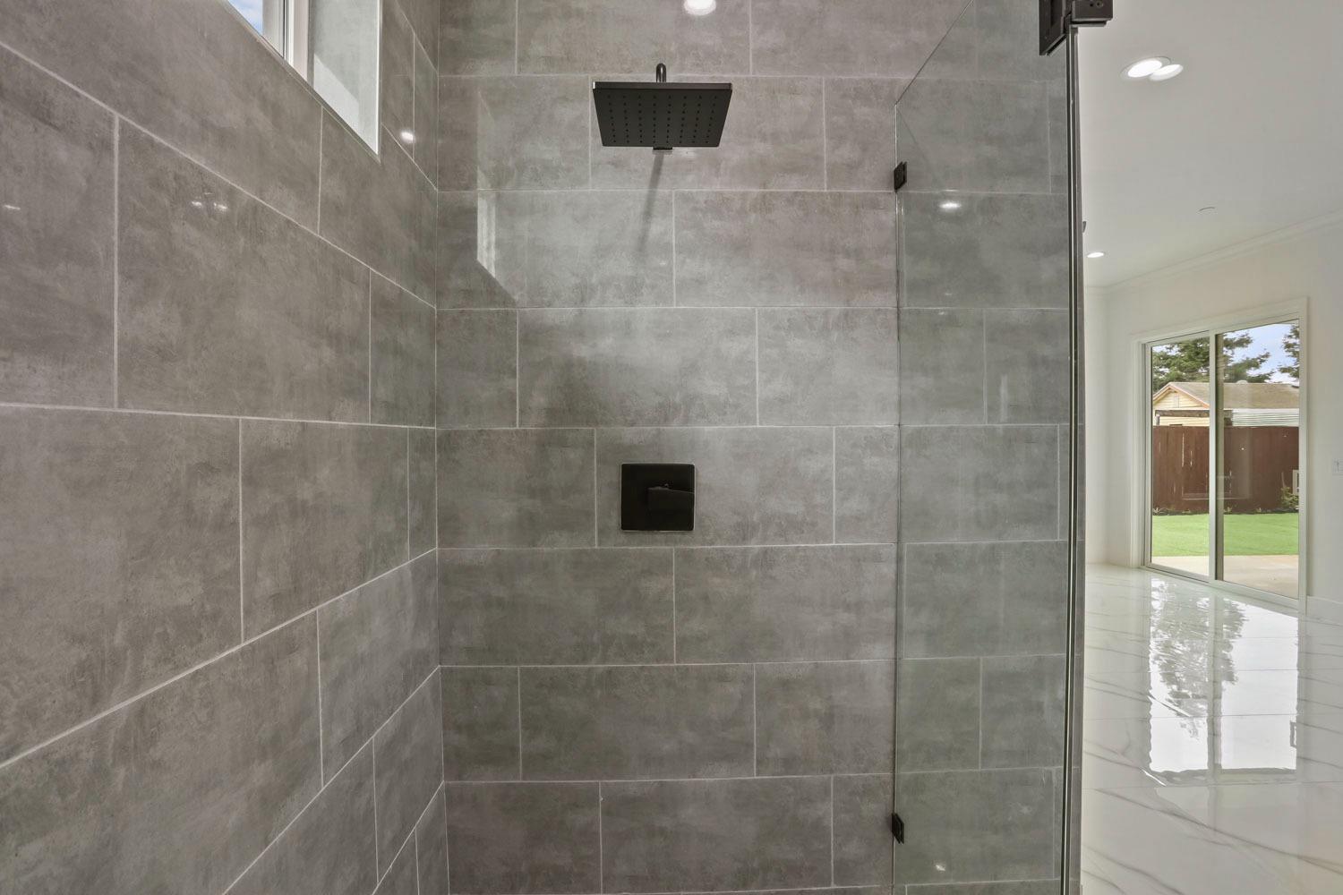 Detail Gallery Image 43 of 58 For 2442 Vintage Oaks Ct, Lodi,  CA 95242 - 4 Beds | 3/1 Baths