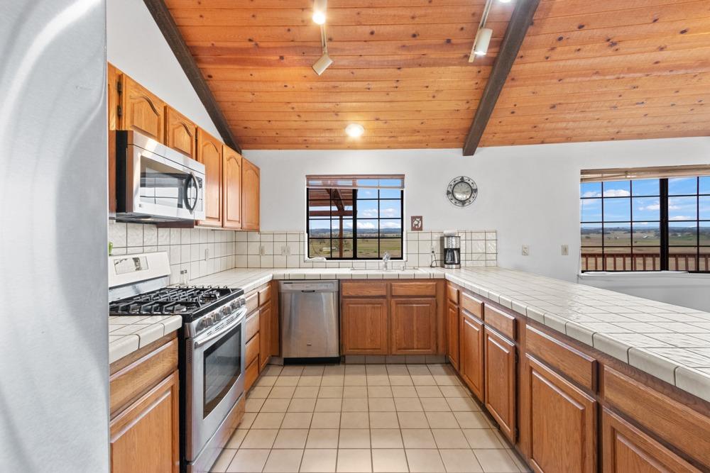 Detail Gallery Image 19 of 70 For 18664 Forest Home Rd, Plymouth,  CA 95669 - 3 Beds | 2/1 Baths