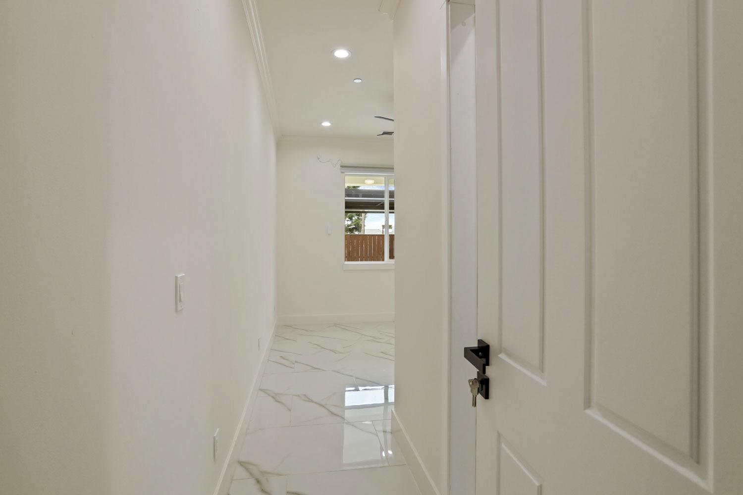 Detail Gallery Image 32 of 58 For 2442 Vintage Oaks Ct, Lodi,  CA 95242 - 4 Beds | 3/1 Baths