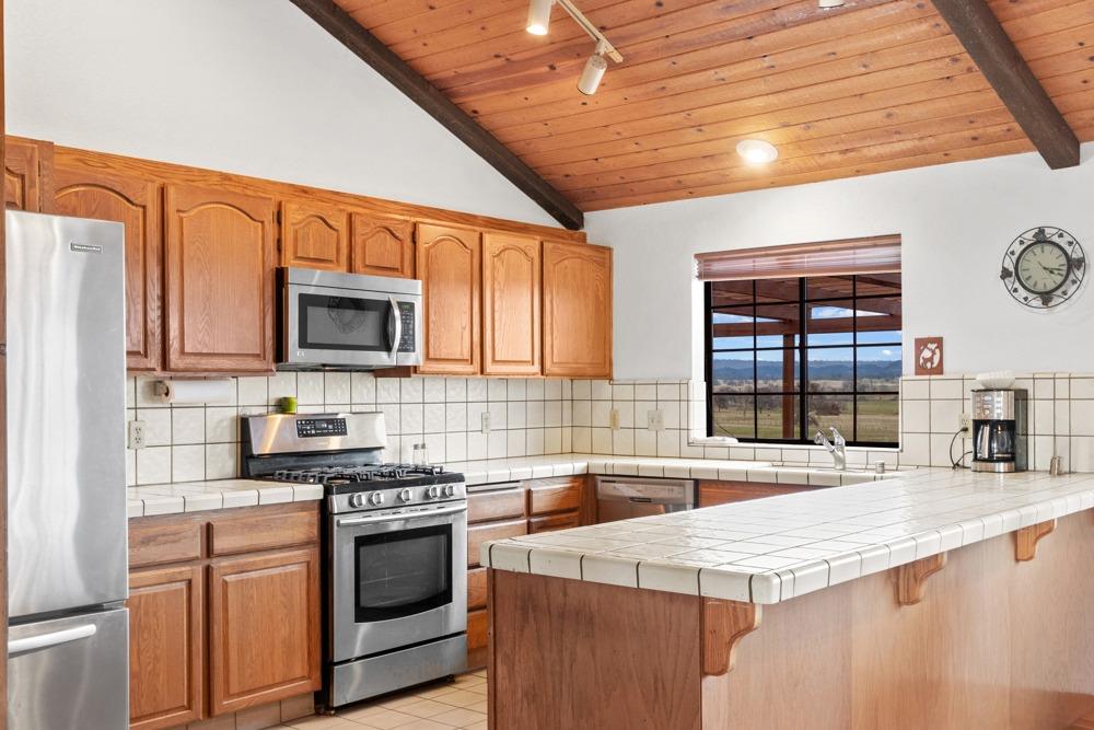 Detail Gallery Image 21 of 70 For 18664 Forest Home Rd, Plymouth,  CA 95669 - 3 Beds | 2/1 Baths