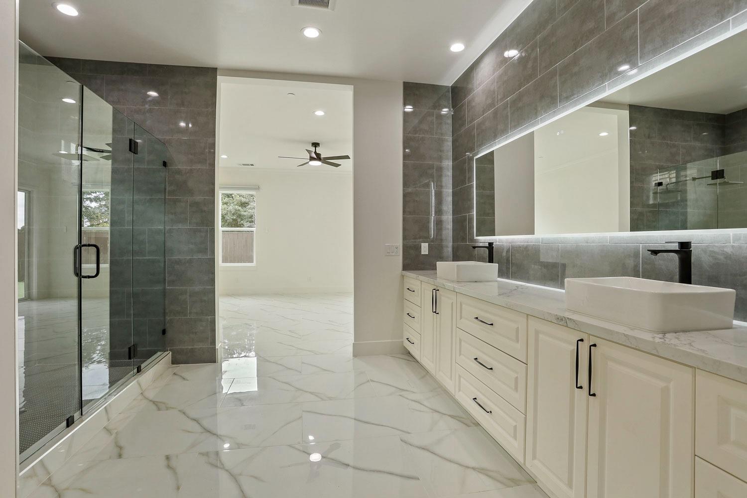 Detail Gallery Image 45 of 58 For 2442 Vintage Oaks Ct, Lodi,  CA 95242 - 4 Beds | 3/1 Baths