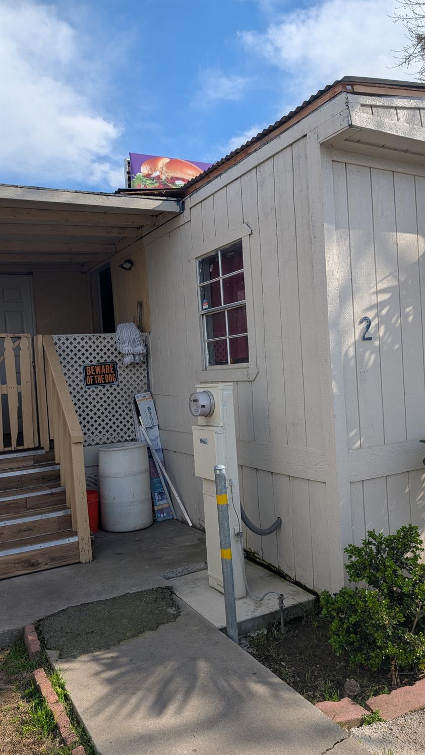 Detail Gallery Image 1 of 23 For 1900 Ashby Rd 2, Merced,  CA 95348 - 2 Beds | 1 Baths