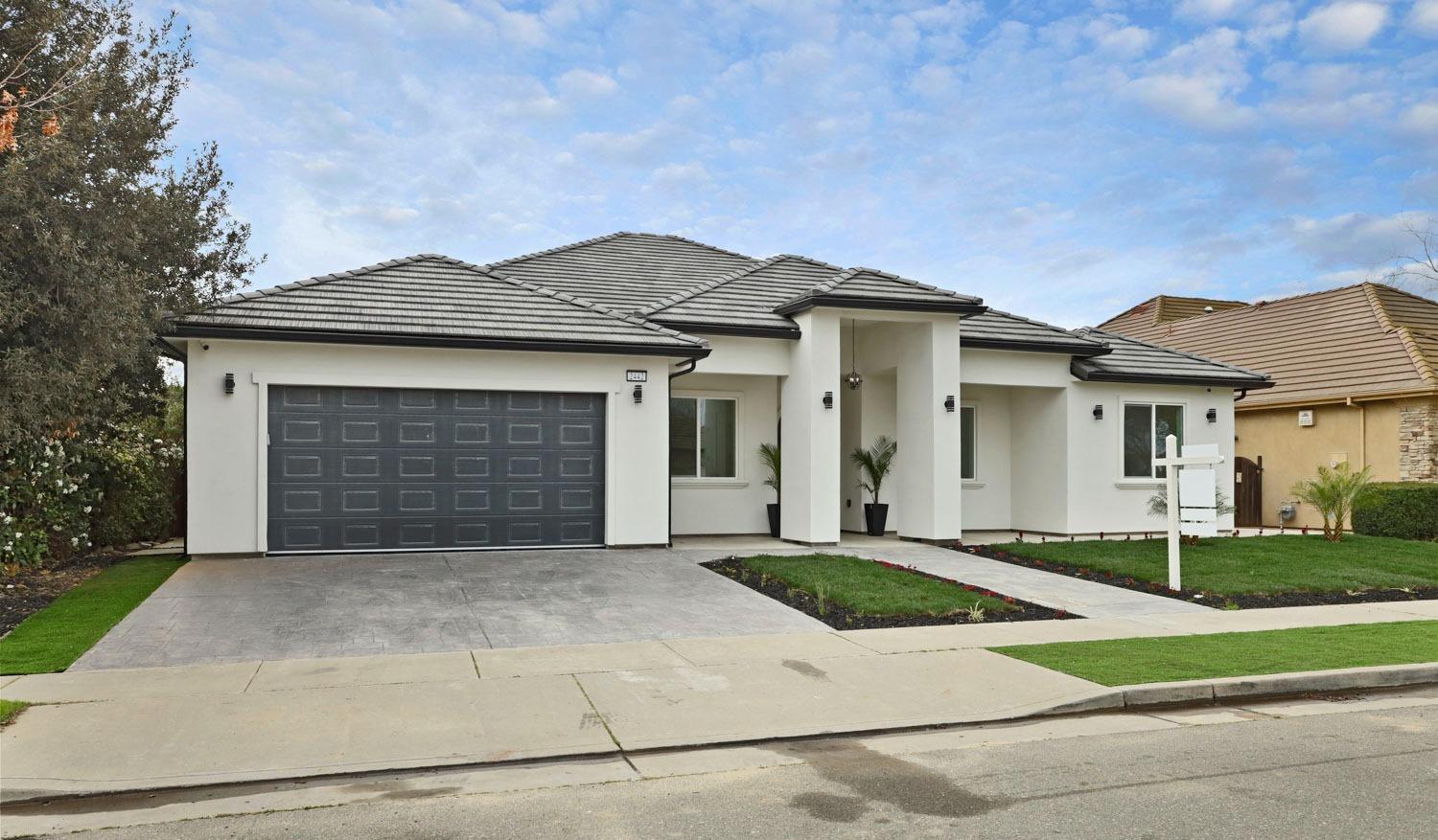 Detail Gallery Image 3 of 58 For 2442 Vintage Oaks Ct, Lodi,  CA 95242 - 4 Beds | 3/1 Baths