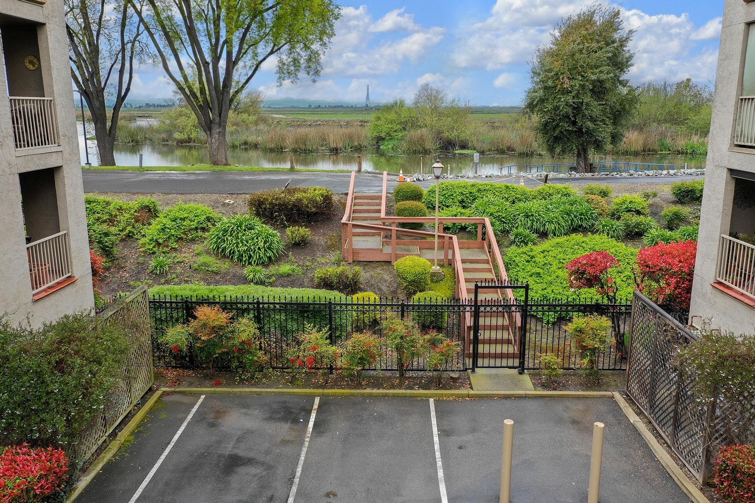 Detail Gallery Image 51 of 94 For 6669 Embarcadero Dr #10,  Stockton,  CA 95219 - 2 Beds | 2 Baths