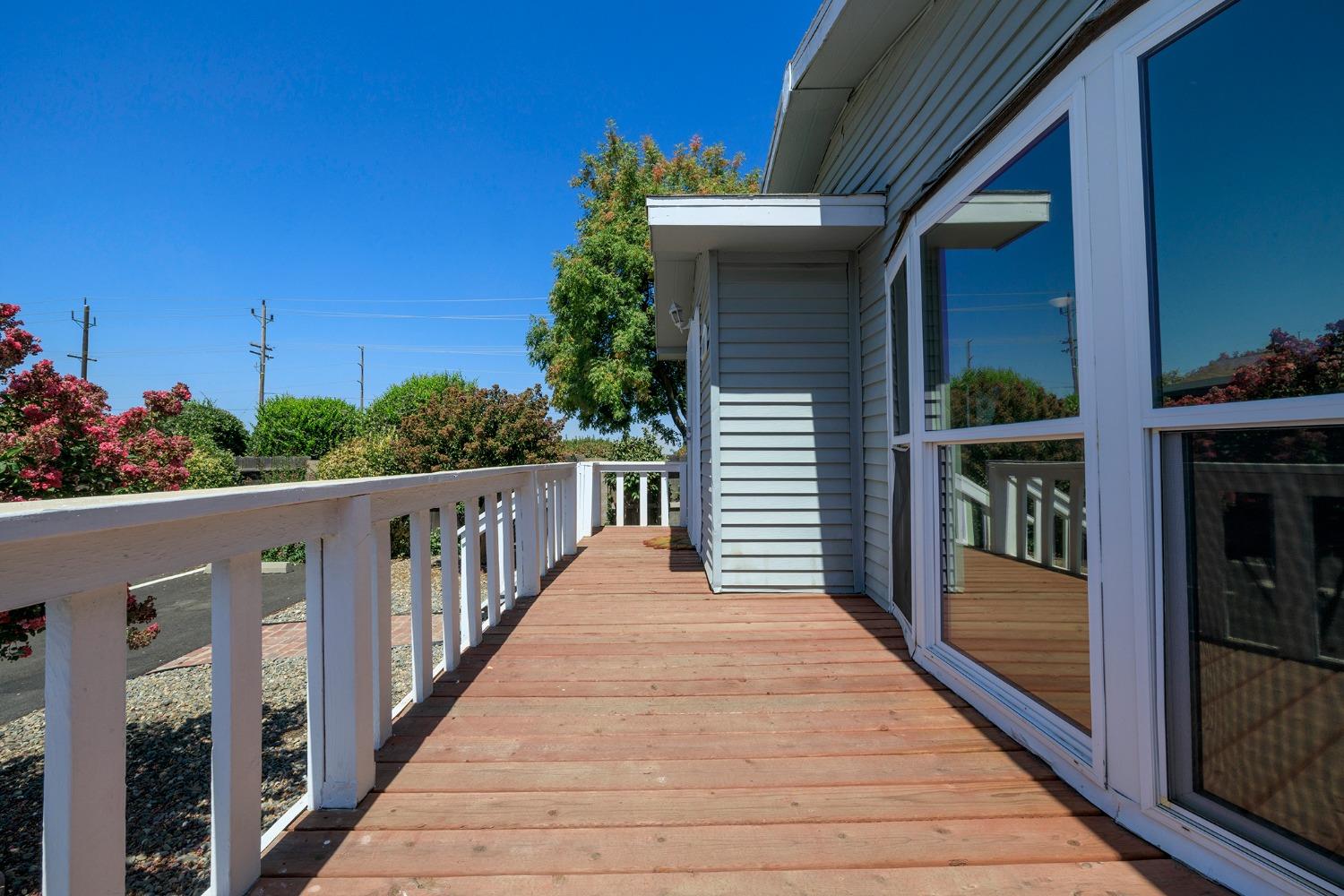 Detail Gallery Image 31 of 62 For 1544 Playground Way, Modesto,  CA 95350 - 3 Beds | 2 Baths