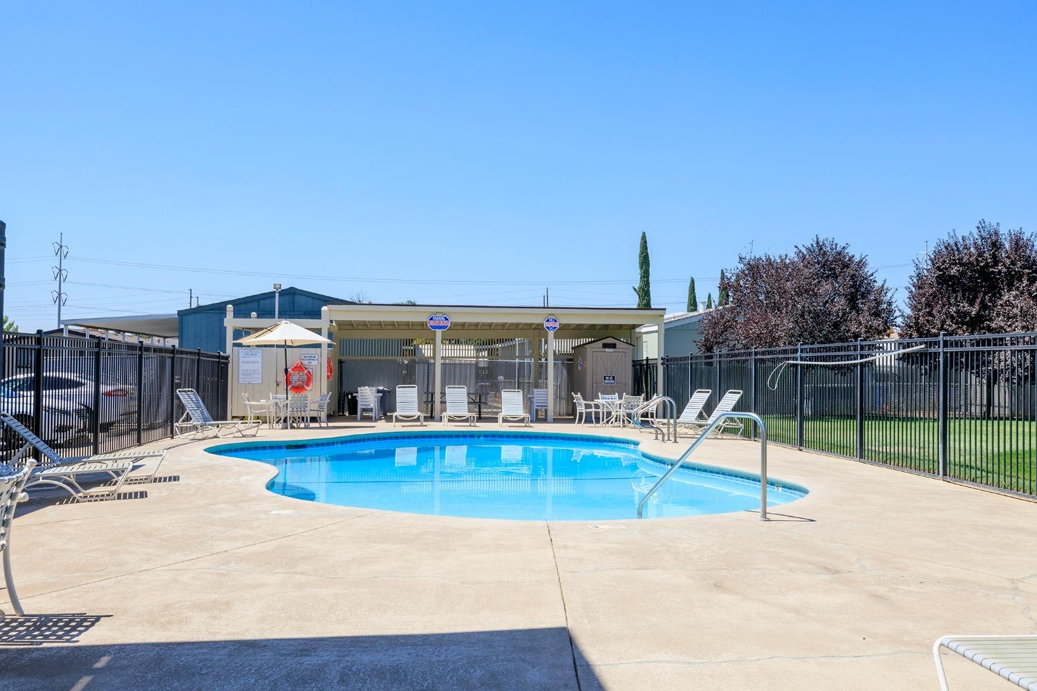 Detail Gallery Image 25 of 62 For 1544 Playground Way, Modesto,  CA 95350 - 3 Beds | 2 Baths