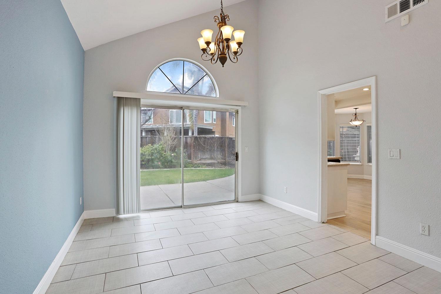 Detail Gallery Image 43 of 51 For 3422 Gail Ct, Stockton,  CA 95206 - 4 Beds | 2/1 Baths