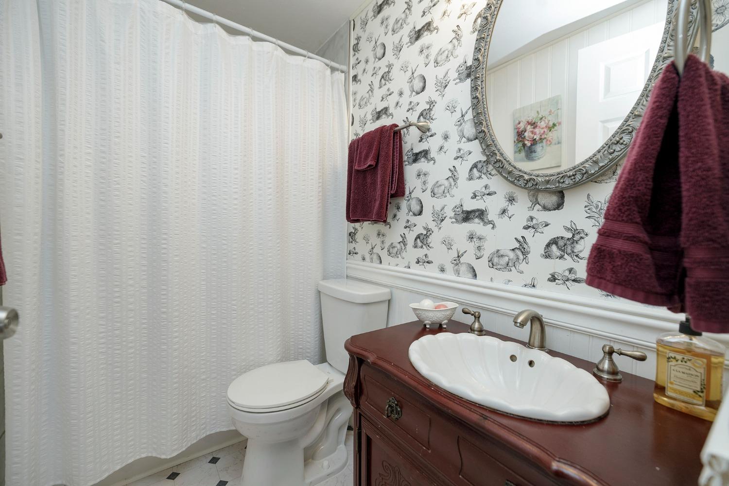 Detail Gallery Image 15 of 62 For 1544 Playground Way, Modesto,  CA 95350 - 3 Beds | 2 Baths